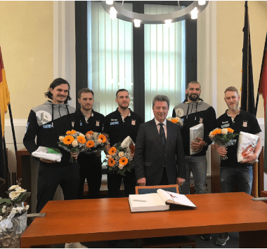 Eintragung der SCM-Handballer in das Goldene Buch der Stadt Magdeburg beim Oberbürgermeister.