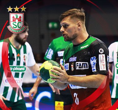 SC Magdeburg Handballer Marko Bezjak mit Ball im Spiel gegen den TSV Hannover-Burgdorf.