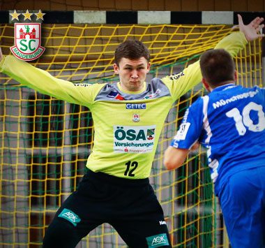 Torhüter Lukas Diedrich von den SCM Youngsters spielbereit im Tor.