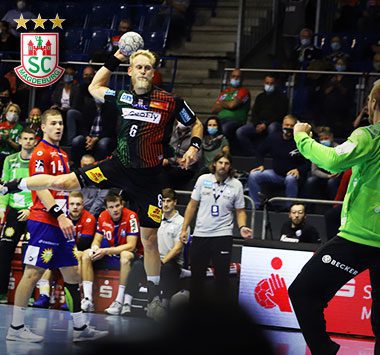 SCM-Spieler Matthias Musche (Nr. 6) beim Sprungwurf gegen den Torwart des Bergischen HC.