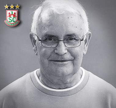 Schwarz-Weiß-Porträt des ehemaligen Magdeburger Handballtrainers Gerd Most.