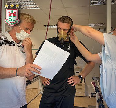 SCM Spieler bei der medizinischen Leistungsdiagnostik.