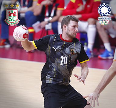 Philipp Weber am Ball für Deutschland bei den Olympischen Spielen.