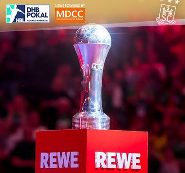 DHB Pokal auf einem REWE Podest