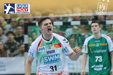 Kay Smits bejubelt im weißen SCM-Trikot mit der Rückennummer 31 lautstark und emotional einen Erfolg auf dem Spielfeld.