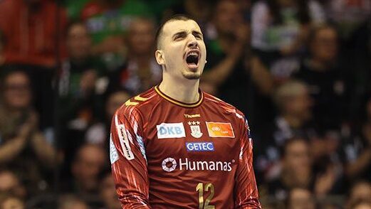 Matej Mandic jubelt