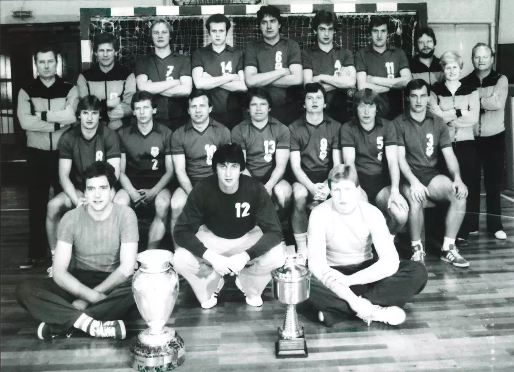 Magdeburgs erfolgreiches Ensemble im erfolgsträchtigen Frühjahr 1981 mit den beiden Pötten.
